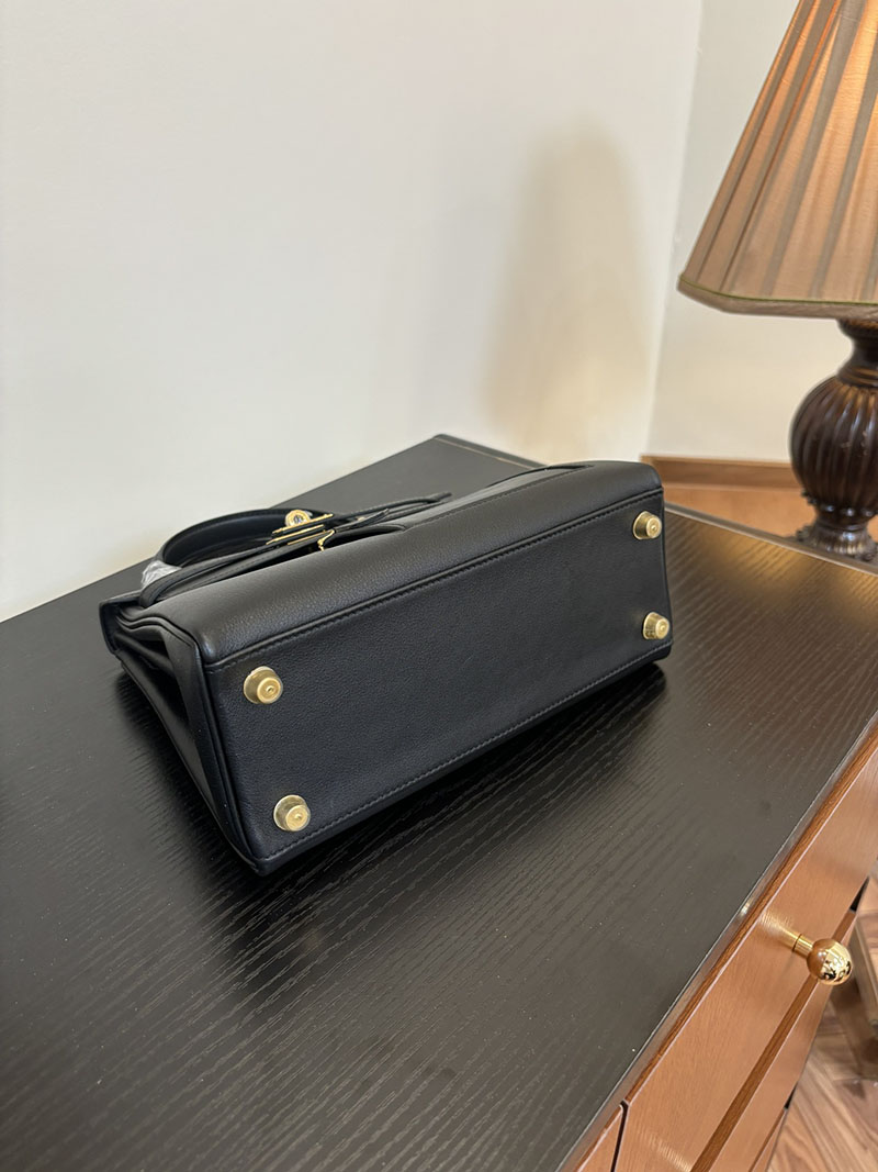 エルメス ケリー カラーマティック 定価 HERMES ケリー25 カラーマティック 内縫い 黒 ブラック ヴォー・スイフト ゴールド金具 2524466 - 画像 (6)