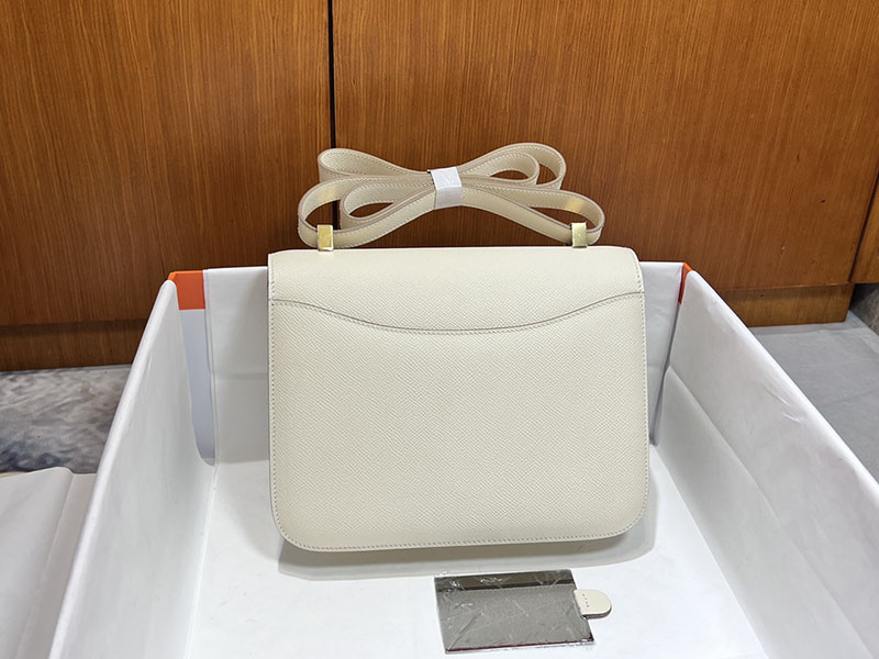 エルメススーパーコピー コンスタンス24 定価 HERMES コンスタンス1 24MM クレ ヴォーエプソン ゴールド金具 2524482 - 画像 (8)