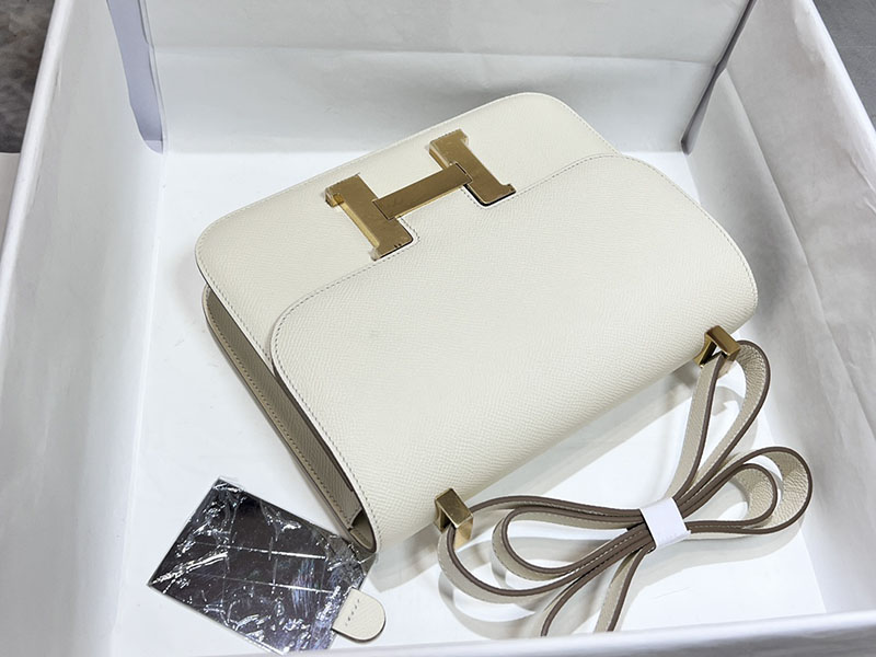 エルメススーパーコピー コンスタンス24 定価 HERMES コンスタンス1 24MM クレ ヴォーエプソン ゴールド金具 2524482 - 画像 (7)