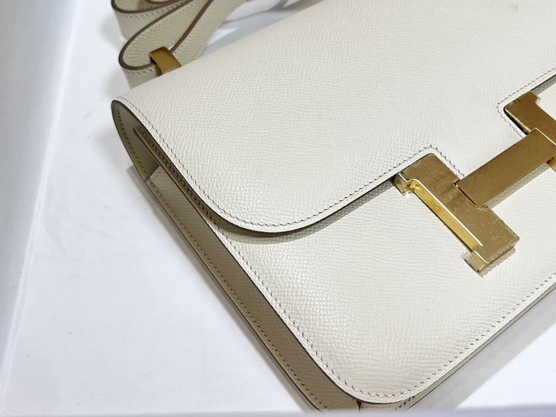 エルメススーパーコピー コンスタンス24 定価 HERMES コンスタンス1 24MM クレ ヴォーエプソン ゴールド金具 2524482 - 画像 (4)