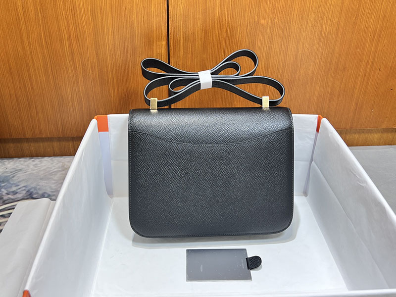 エルメススーパーコピー コンスタンス24 定価 HERMES コンスタンス1 24MM 黒 ブラック ヴォーエプソン ゴールド金具 2524484 - 画像 (8)