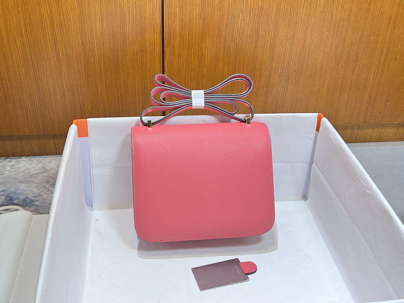 エルメススーパーコピー コンスタンス ミニ 定価 HERMES コンスタンス1 ミニ ローズアザレ ヴォーエプソン ゴールド金具 2524489 - 画像 (8)