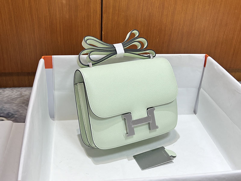 エルメススーパーコピー コンスタンス ミニ 定価 HERMES コンスタンス1 ミニ ヴェールフィズ ヴォーエプソン シルバー金具 2524492 - 画像 (9)