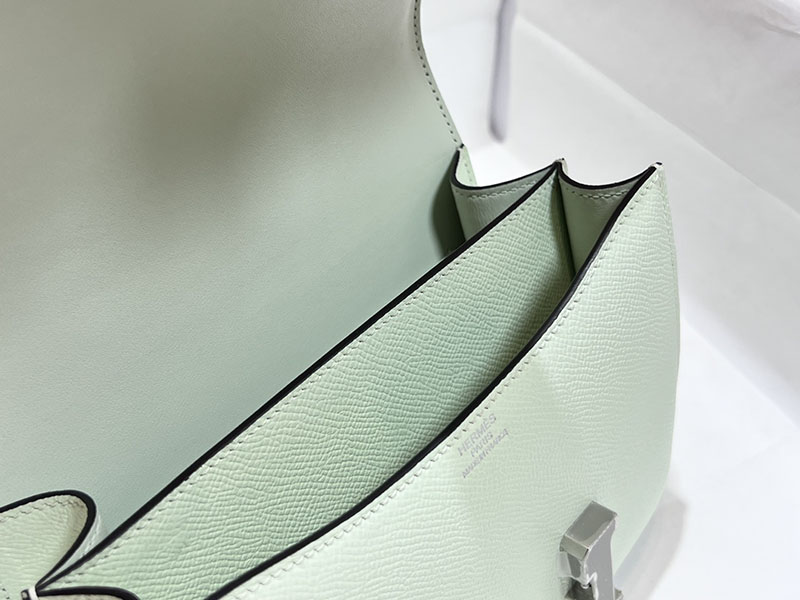 エルメススーパーコピー コンスタンス ミニ 定価 HERMES コンスタンス1 ミニ ヴェールフィズ ヴォーエプソン シルバー金具 2524492 - 画像 (2)