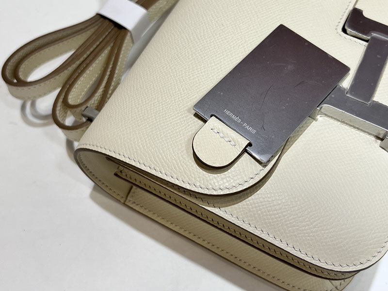 エルメススーパーコピー コンスタンス ミニ 定価 HERMES コンスタンス1 ミニ クレ ヴォーエプソン シルバー金具 2524495 - 画像 (7)