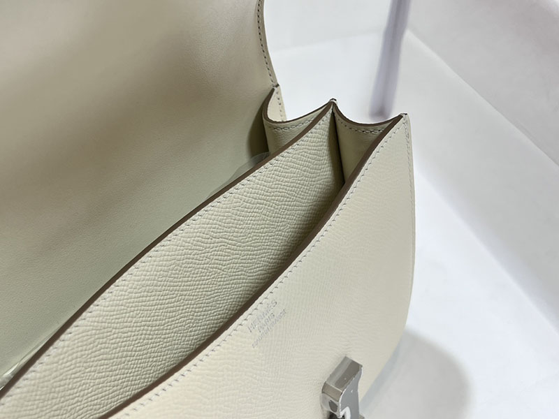 エルメススーパーコピー コンスタンス ミニ 定価 HERMES コンスタンス1 ミニ クレ ヴォーエプソン シルバー金具 2524495 - 画像 (3)