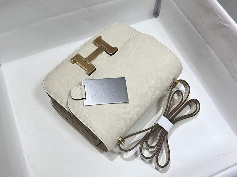 エルメススーパーコピー コンスタンス ミニ 定価 HERMES コンスタンス1 ミニ クレ ヴォーエプソン ゴールド金具 2524496 - 画像 (7)