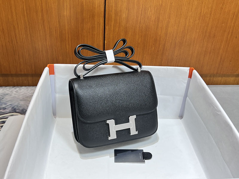 エルメススーパーコピー コンスタンス ミニ 定価 HERMES コンスタンス1 ミニ 黒 ブラック ヴォーエプソン シルバー金具 2524499 - 画像 (9)