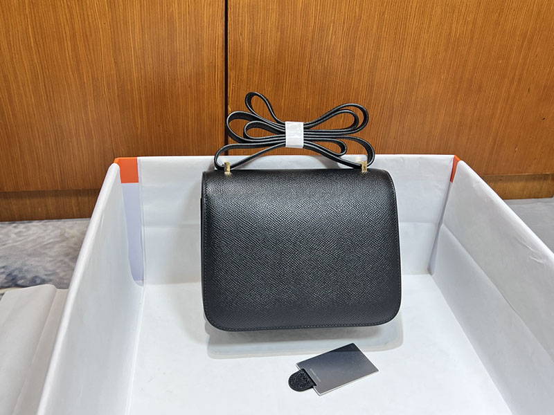エルメススーパーコピー コンスタンス ミニ 定価 HERMES コンスタンス1 ミニ 黒 ブラック ヴォーエプソン ゴールド金具 2524500 - 画像 (8)