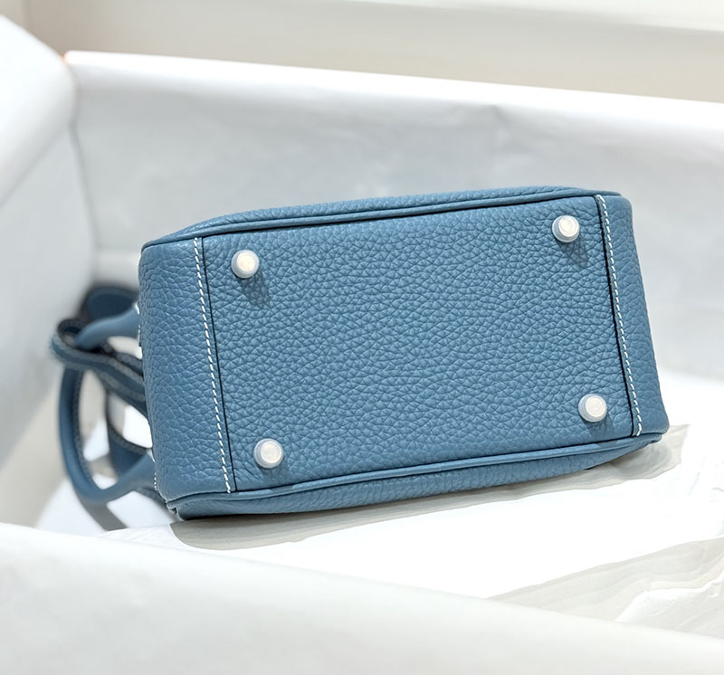 エルメス バッグ ショルダー リンディミニ 定価 HERMES ミニリンディ ニューブルージーン トリヨンクレマンス シルバー金具 2524525 - 画像 (7)