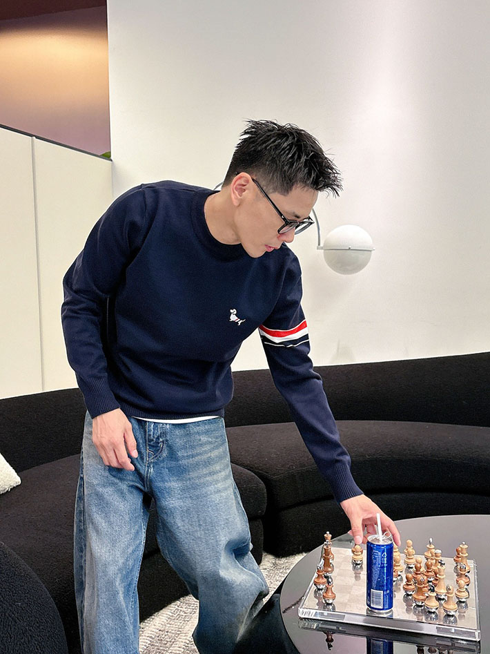 最高級トムブラウンスーパーコピー トムブラウンセーターコピー セーター ネイビー 2524599 メンズセーター おしゃれ ブランド - 画像 (6)