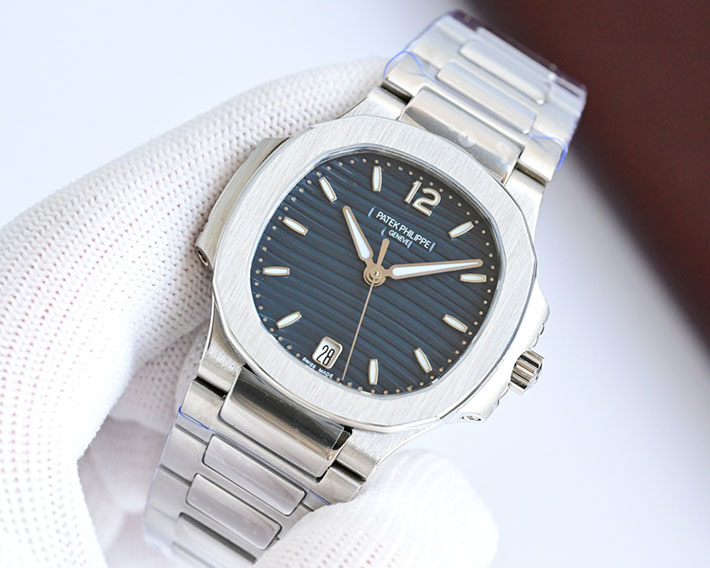 最高級パテックフィリップスーパーコピー PATEK PHILIPPE ノーチラス レディース 7118/1A-001 パテックフィリップ レディース 人気 - 画像 (9)