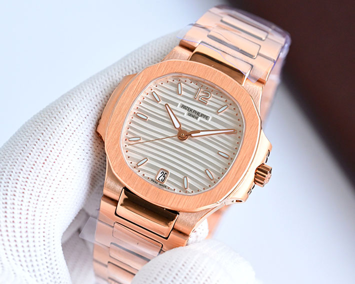 最高級パテックフィリップスーパーコピー PATEK PHILIPPE ノーチラス 7118/1200R-001 シルバー・オパーリン レディース 腕時計 - 画像 (6)