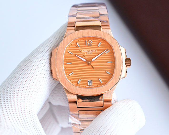 最高級パテックフィリップスーパーコピー PATEK PHILIPPE ノーチラス レディース 7118/1R-010 レディース 腕時計 - 画像 (8)