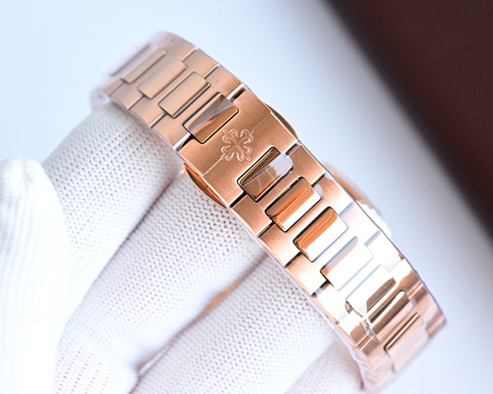 最高級パテックフィリップスーパーコピー PATEK PHILIPPE ノーチラス レディース 7118/1R-010 レディース 腕時計 - 画像 (2)