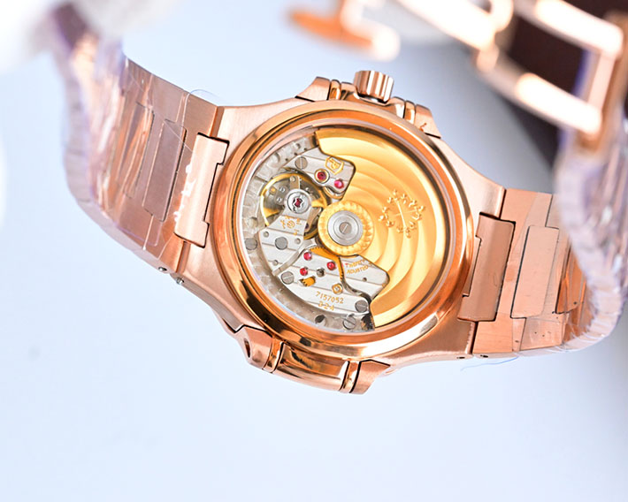 最高級パテックフィリップスーパーコピー PATEK PHILIPPE ノーチラス 7010/1R-012 ゴールデン・ブラウン レディース 腕時計 - 画像 (4)