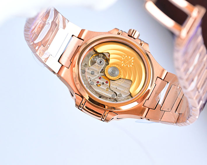 最高級パテックフィリップスーパーコピー PATEK PHILIPPE ノーチラス 7010/1R-011 ゴールデン・ブラウン レディース 腕時計 - 画像 (3)