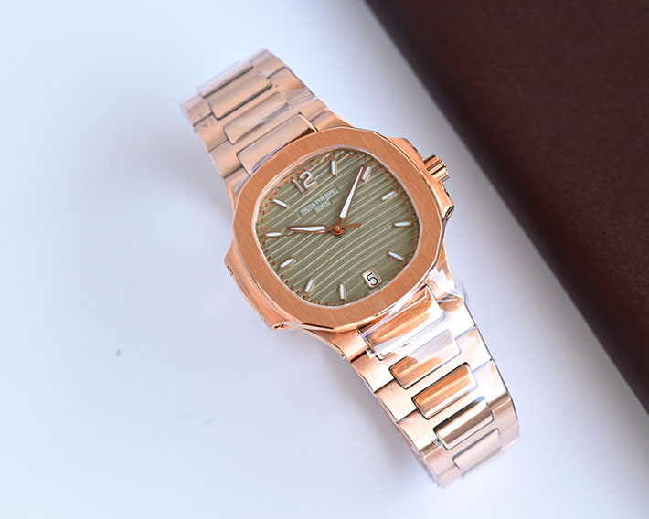 最高級パテックフィリップスーパーコピー PATEK PHILIPPE ノーチラス レディース 7010R-013 レディース 腕時計 - 画像 (6)