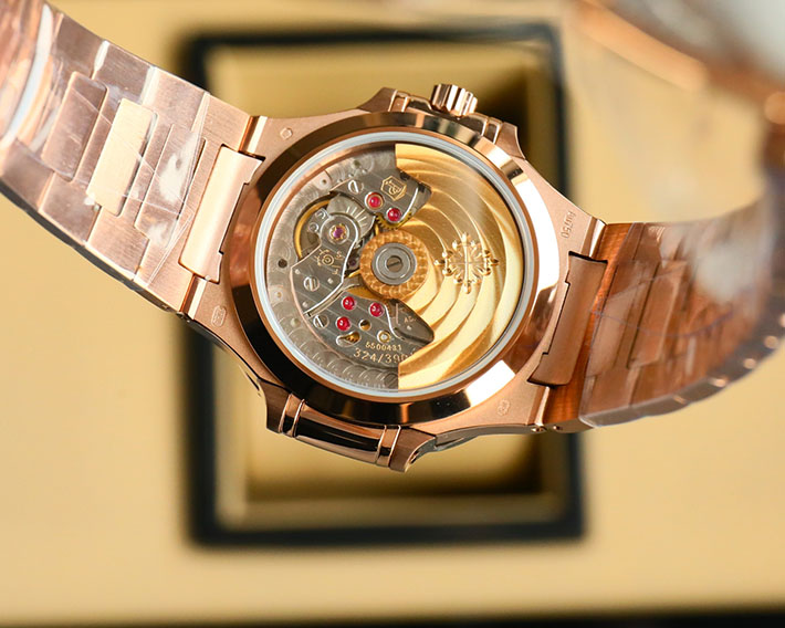 最高級パテックフィリップスーパーコピー ノーチラス Off Catalogue Nautilus Platinum Ruby Bezel 5711/112P-001 - 画像 (2)