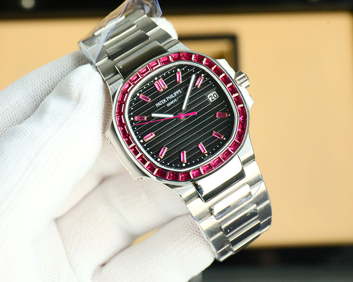 最高級パテックフィリップスーパーコピー ノーチラス Off Catalogue Nautilus Platinum Ruby Bezel 5711/112P-001 - 画像 (10)
