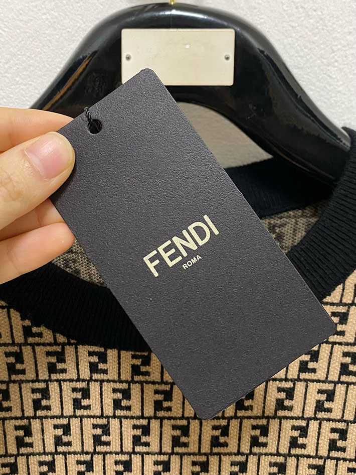 最高級フェンディスーパーコピー FENDI トレーナー メンズ スウェット トップス ブラウン 2524889 フェンディ トレーナー メンズ - 画像 (6)