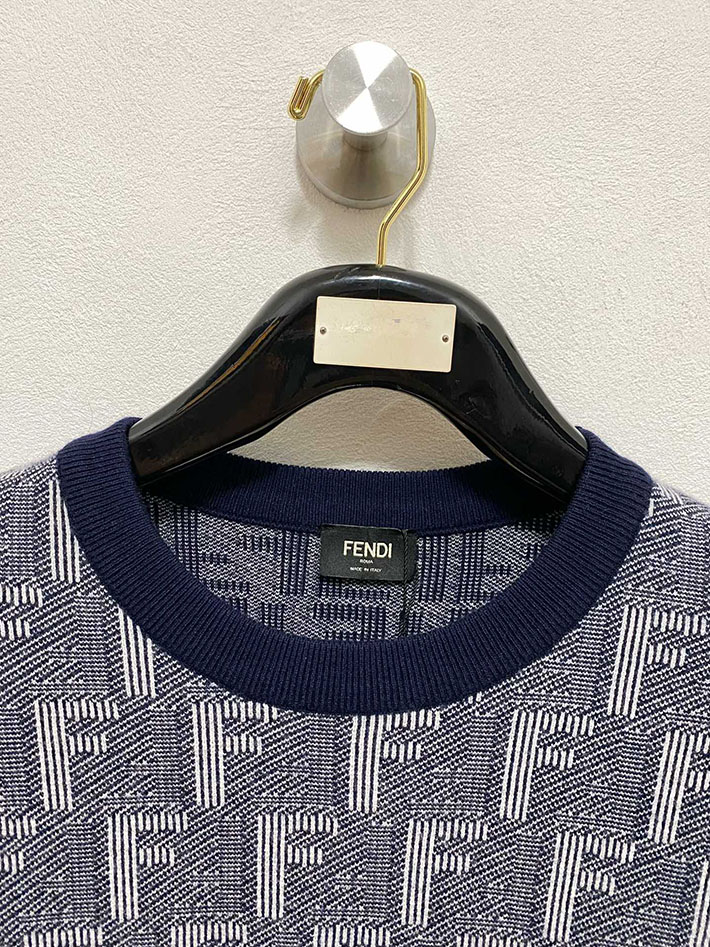 最高級フェンディスーパーコピー FENDI トレーナー メンズ スウェット トップス グレー 2524890 フェンディ トレーナー メンズ - 画像 (9)