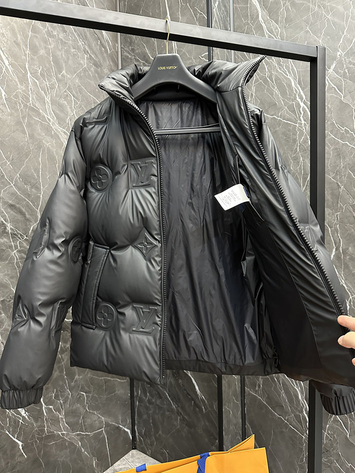 最高級ルイヴィトンスーパーコピー Vuitton コンバーチブル ダウンブルゾン ブラック 2524910 ヴィトン ダウン メンズ - 画像 (4)