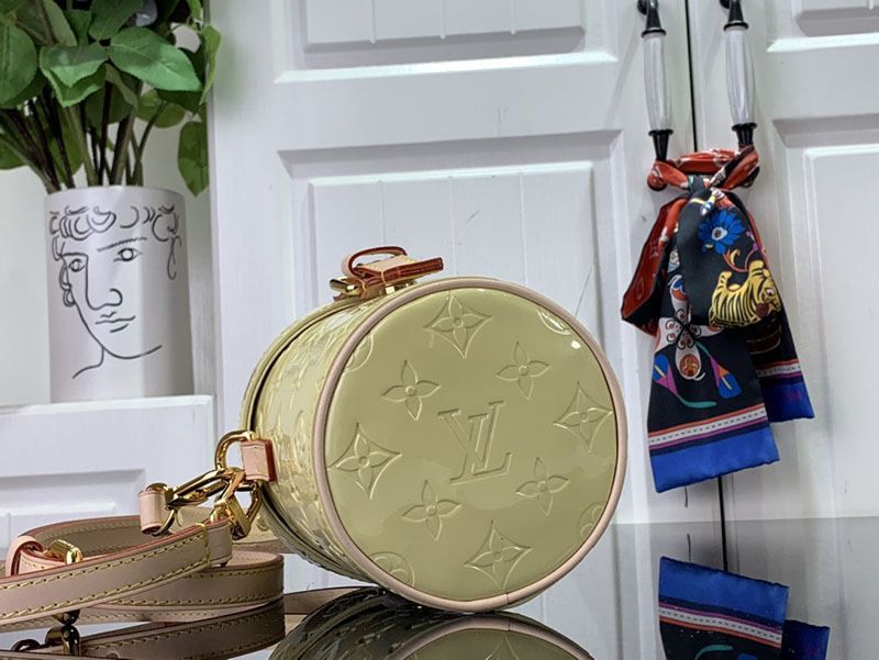 ルイヴィトン アウトレット 店舗 LOUIS VUITTON アスター シックイエロー M24099 モノグラム・ヴェルニ - 画像 (7)