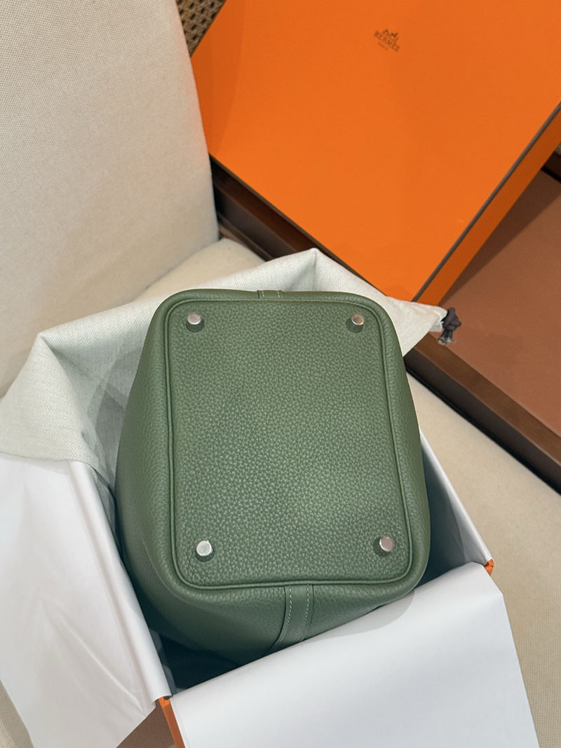 レディース エルメス バッグ HERMES ピコタンロック 18 PM ヴェールオリーブ トリヨンクレマンス シルバー金具 2526016 ピコタン 18 定価 - 画像 (4)