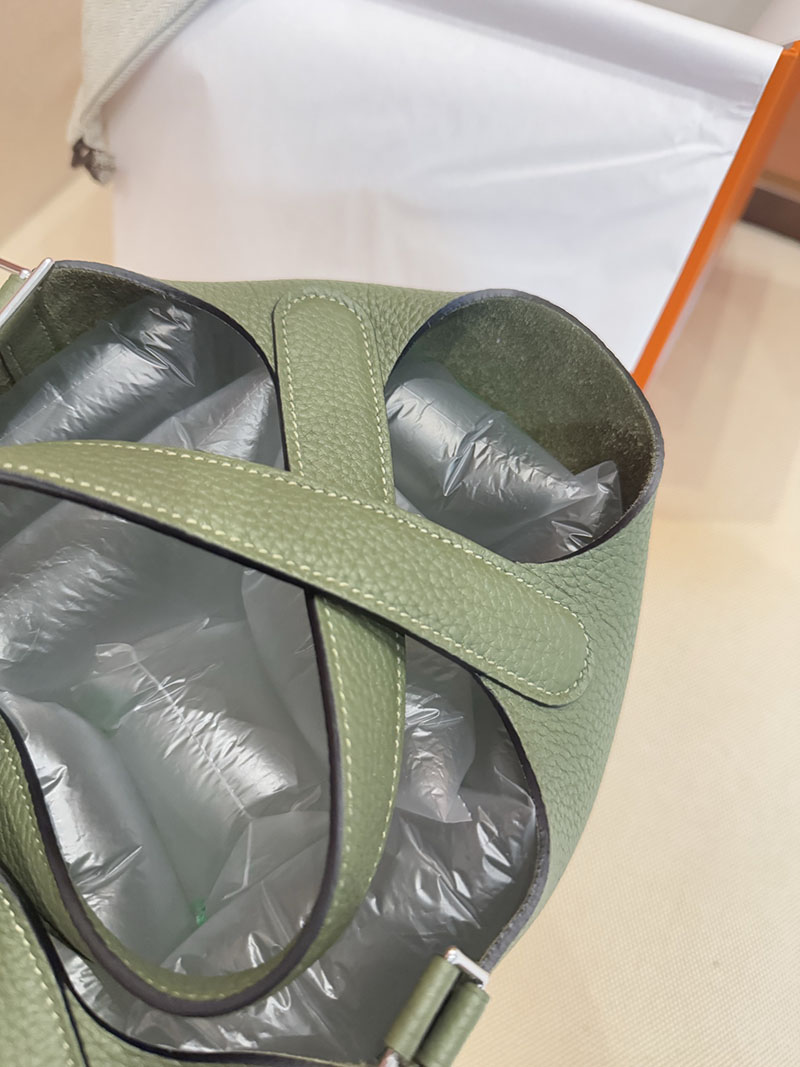レディース エルメス バッグ HERMES ピコタンロック 18 PM ヴェールオリーブ トリヨンクレマンス シルバー金具 2526016 ピコタン 18 定価 - 画像 (2)