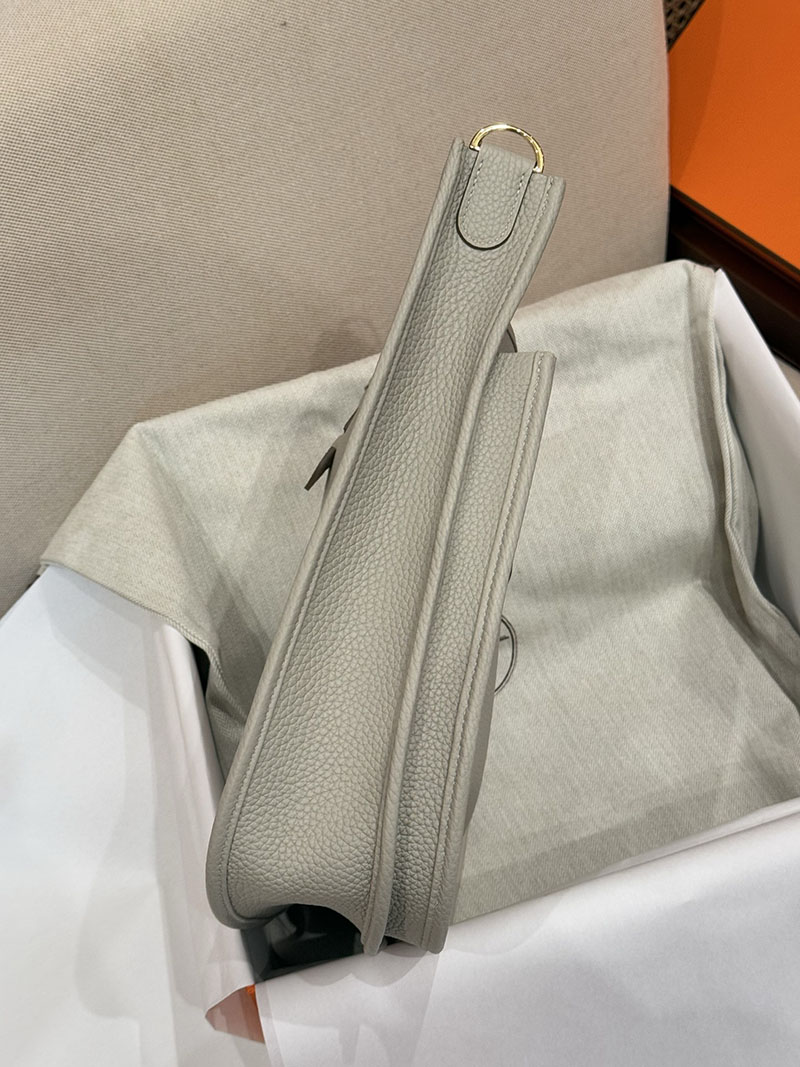 レディース エルメス バッグ HERMES エヴリン 29 PM ベトン トリヨンクレマンス ゴールド金具 2526027 エブリン 29 定価 - 画像 (9)