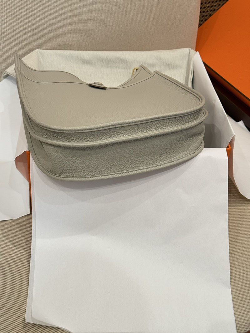 レディース エルメス バッグ HERMES エヴリン 29 PM ベトン トリヨンクレマンス ゴールド金具 2526027 エブリン 29 定価 - 画像 (8)