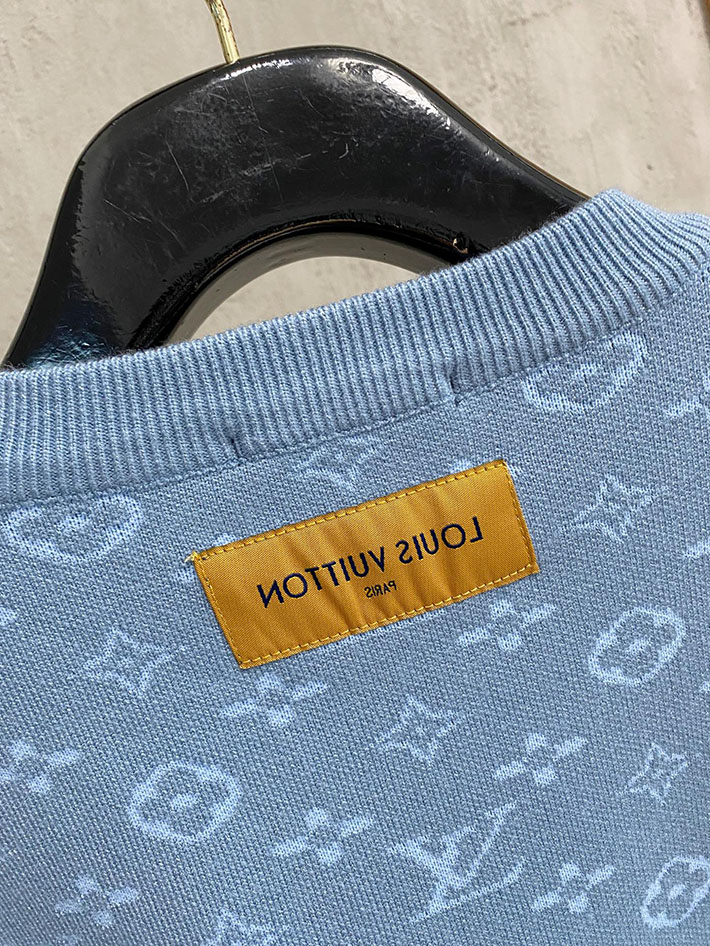 最高級ルイヴィトンスーパーコピー LV モノグラムポインテールコットンニットセーター ブルー 2525062 ヴィトン ニット メンズ - 画像 (4)