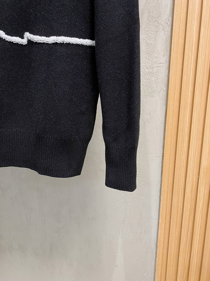 最高級バーバリースーパーコピー BURBERRY クルーネックセーター ニット ブラック 2525066 バーバリー メンズ ニット - 画像 (4)