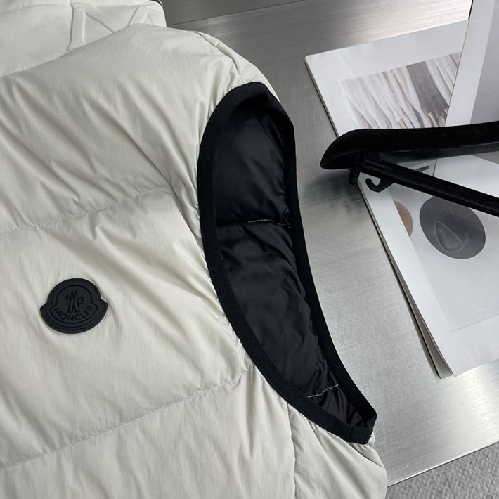 最高級モンクレールスーパーコピー Moncler ゲルサック ダイアゴナルキルティングジレ ホワイト 2525083 モンクレール ダウン 値段 - 画像 (6)
