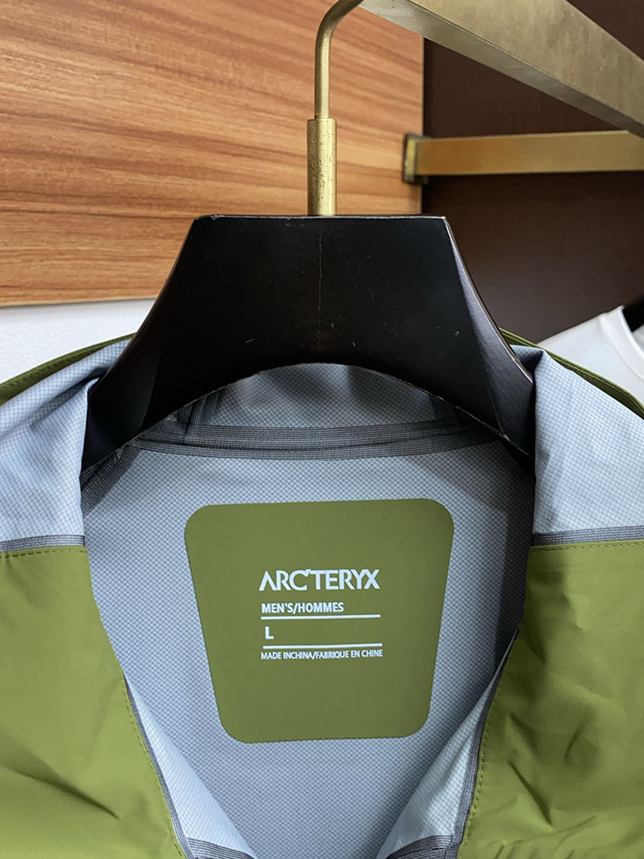 最高級アークテリクススーパーコピー Arc'texry SOLANO HOODY M ポリエステルジャケット カーキ 2525104 アークテリクス ジャケット 人気 - 画像 (8)