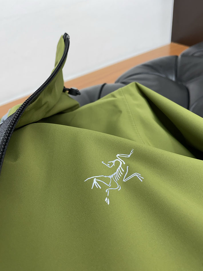 最高級アークテリクススーパーコピー Arc'texry SOLANO HOODY M ポリエステルジャケット カーキ 2525104 アークテリクス ジャケット 人気 - 画像 (5)