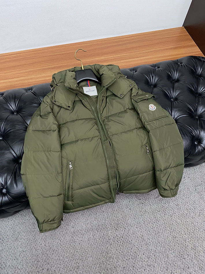最高級モンクレールスーパーコピー Moncler Maya 70 ショートダウンジャケット カーキ 2525106 MONCLER ダウン メンズ - 画像 (6)