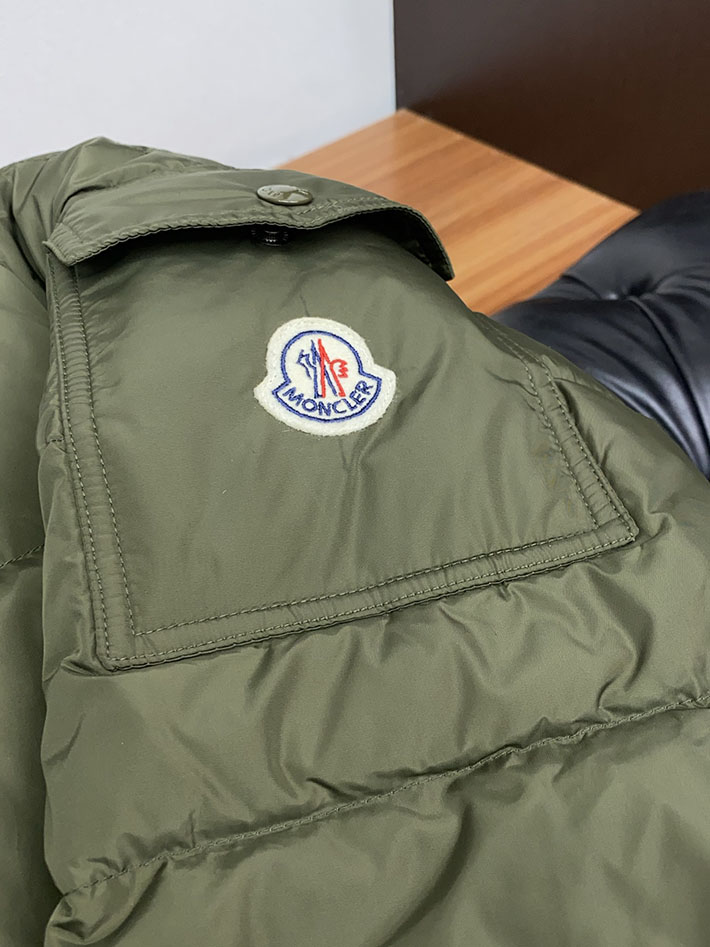 最高級モンクレールスーパーコピー Moncler Maya 70 ショートダウンジャケット カーキ 2525106 MONCLER ダウン メンズ - 画像 (4)