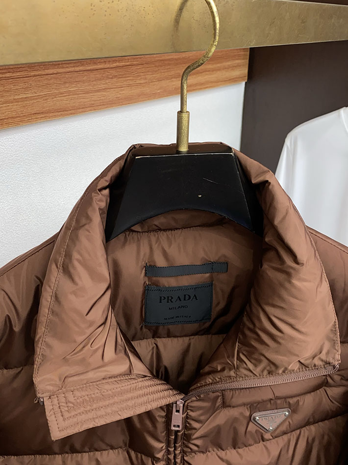 最高級プラダスーパーコピー PRADA メンズ ダウンジャケット・コート Nylon down jacket ブラウン 2525111 プラダ ダウン アウトレット - 画像 (7)