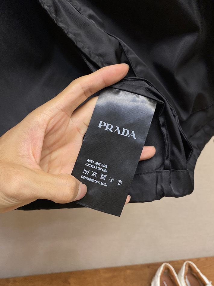 最高級プラダスーパーコピー PRADA RVCA ルーカメンズ JACKET ジャケット ブラック 2525119 プラダ ジャケット アウトレット - 画像 (3)