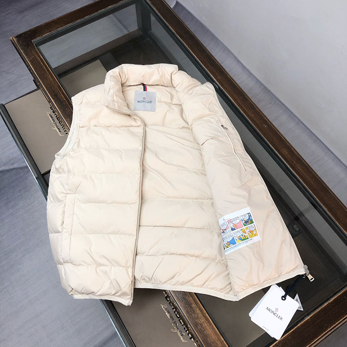 最高級モンクレールスーパーコピー Moncler Contrin ダウンベスト ロゴ付き ライトダウンベスト ホワイト 2525124 モンクレール ダウンベスト 新作 - 画像 (4)
