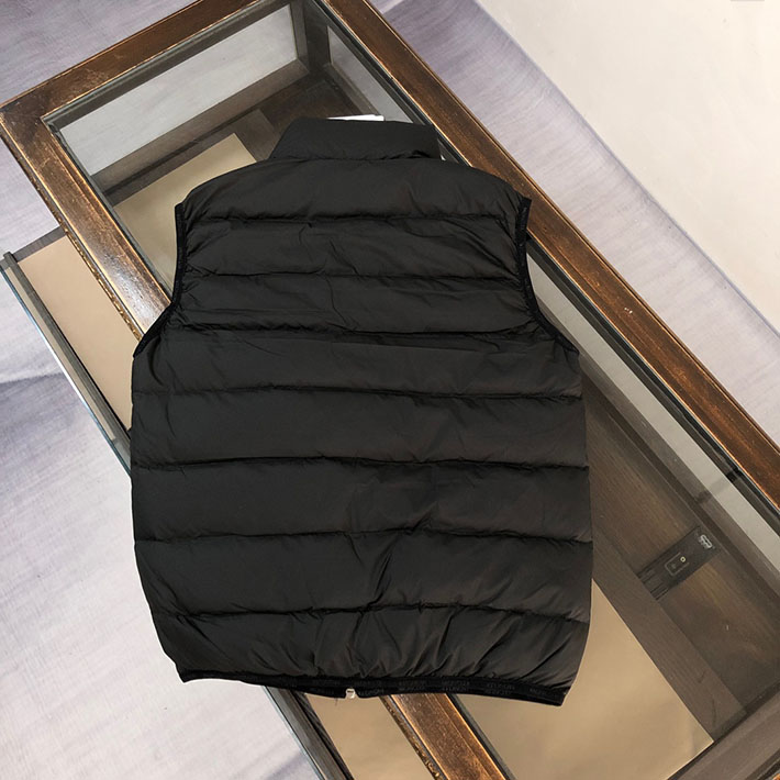 最高級モンクレールスーパーコピー Moncler Contrin ダウンベスト ロゴ付き ライトダウンベスト ブラック 2525125 モンクレール ダウンベスト 新作 - 画像 (2)
