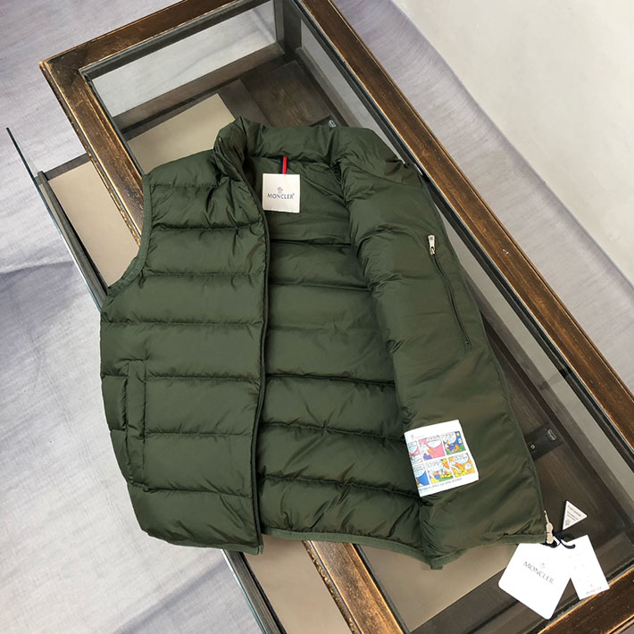 最高級モンクレールスーパーコピー Moncler Contrin ダウンベスト ロゴ付き ライトダウンベスト カーキ 2525126 モンクレール ダウンベスト 新作 - 画像 (3)