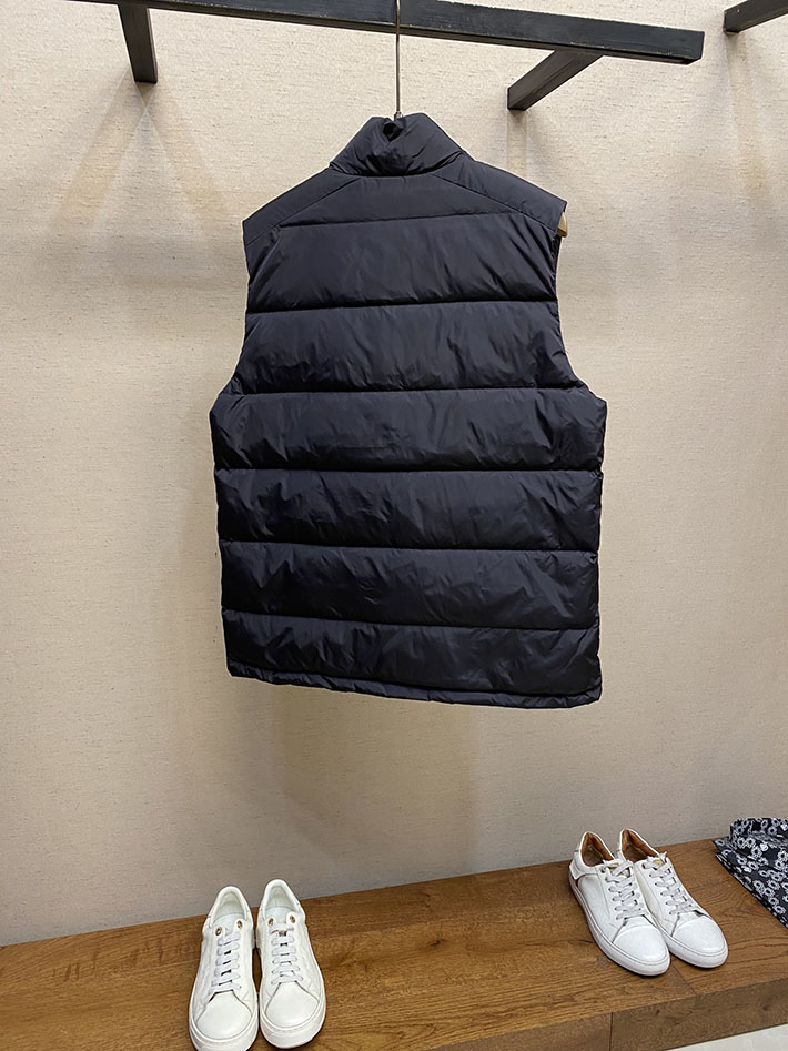 最高級プラダスーパーコピー PRADA ダウンベストSGJ191 パッド入りRe-Nylonベスト ブラック 2525129 プラダ ダウンベスト アウトレット - 画像 (9)