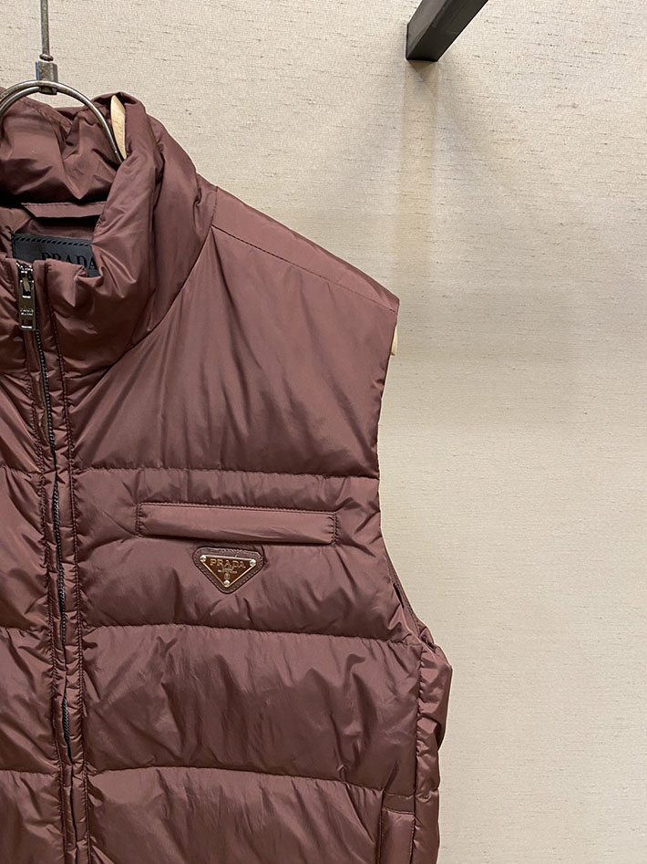 最高級プラダスーパーコピー PRADA ダウンベストSGJ191 パッド入りRe-Nylonベスト ブラウン 2525130 プラダ ダウンベスト アウトレット - 画像 (7)