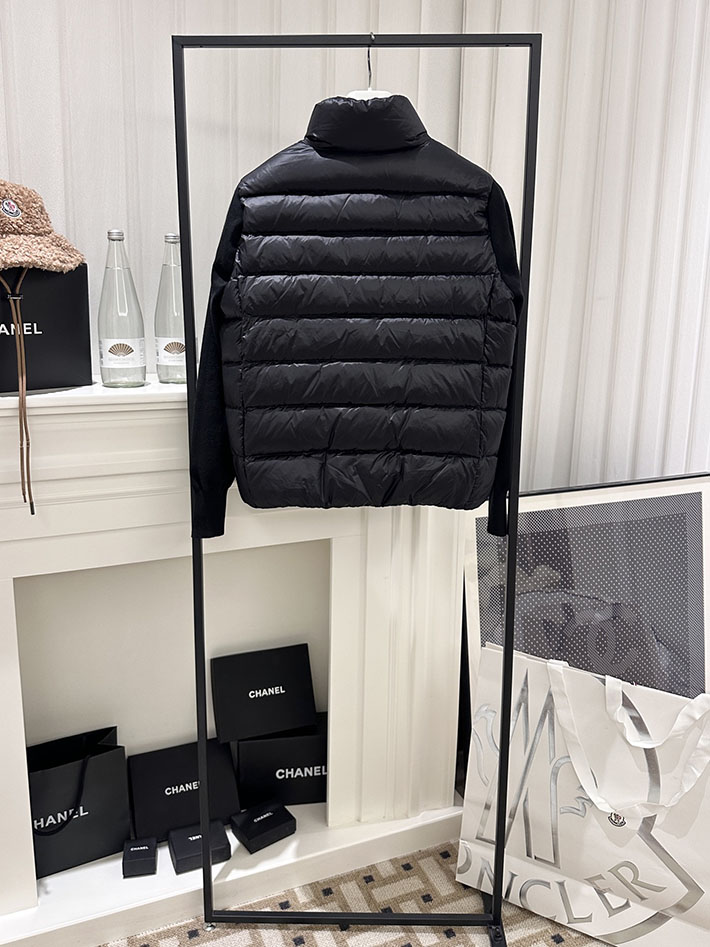 最高級モンクレールスーパーコピー Moncler ニットブルゾン CARDIGAN TRICOT トリコ ブラック 2525193 レディース モンクレール ダウンベスト - 画像 (4)
