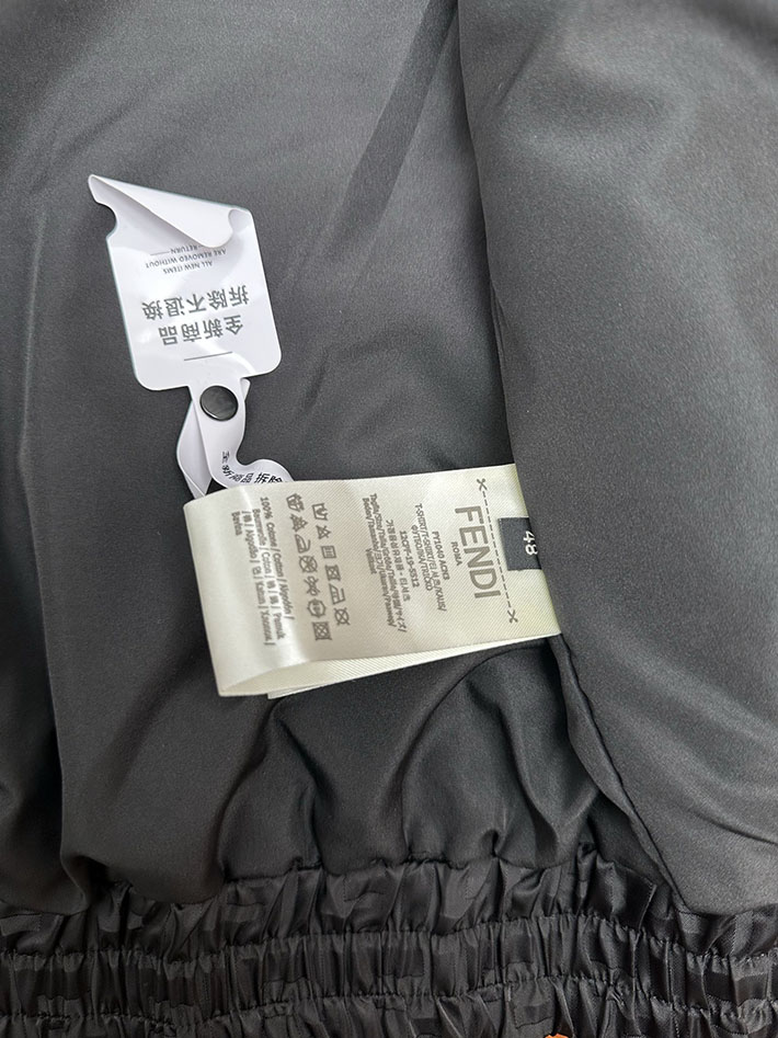 最高級フェンディスーパーコピー ナイロンジャケット FENDI FF nylon bomber ブラック 2525200 ジャケット 流行り メンズ - 画像 (5)