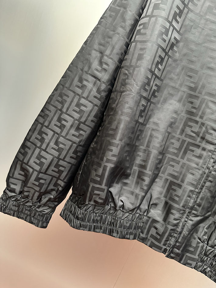 最高級フェンディスーパーコピー ナイロンジャケット FENDI FF nylon bomber ブラック 2525200 ジャケット 流行り メンズ - 画像 (9)