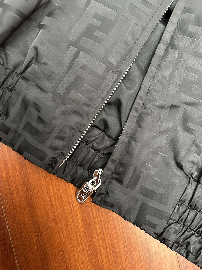 最高級フェンディスーパーコピー ナイロンジャケット FENDI FF nylon bomber ブラック 2525200 ジャケット 流行り メンズ - 画像 (7)